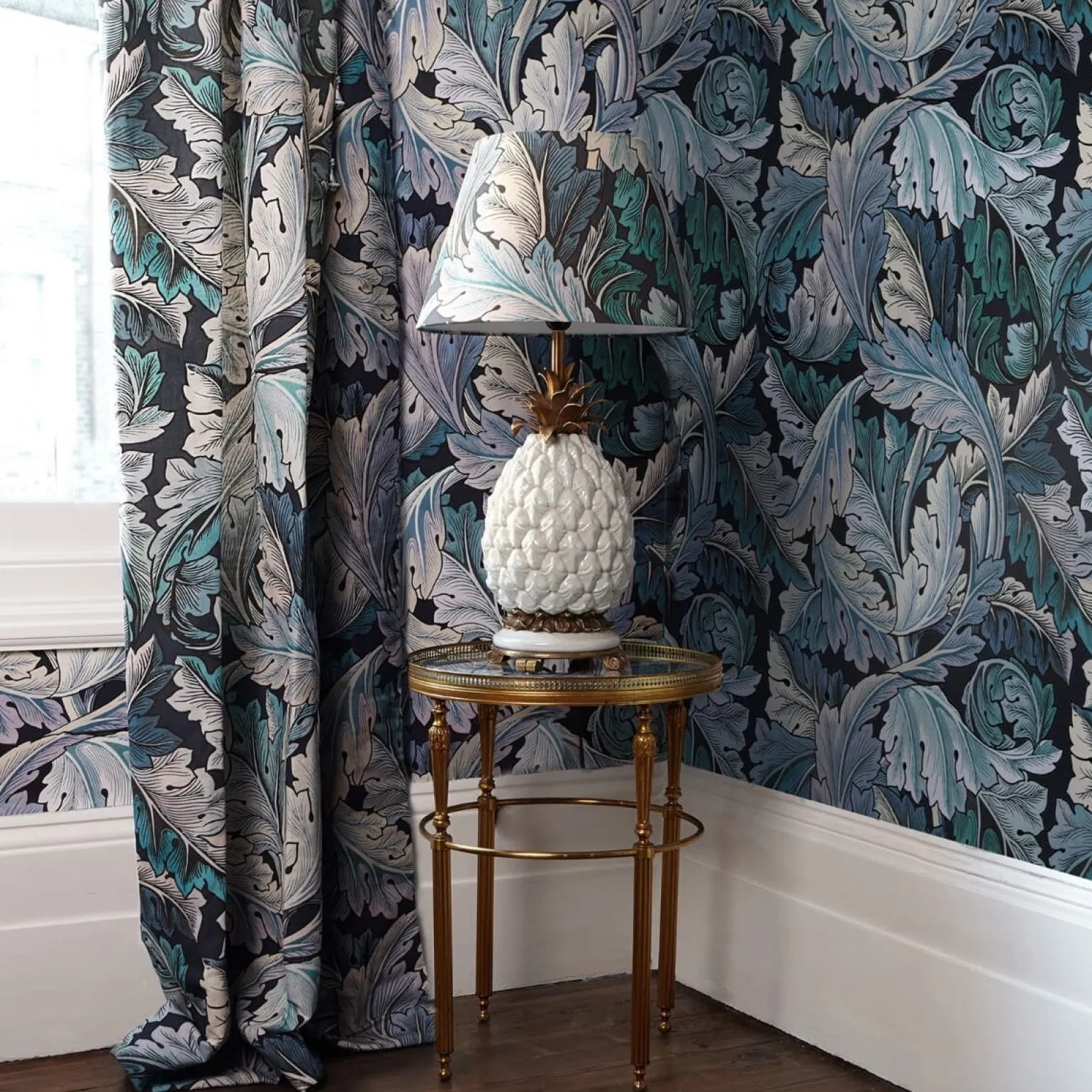 ACANTHUS Wallpaper - Blue & Midnight