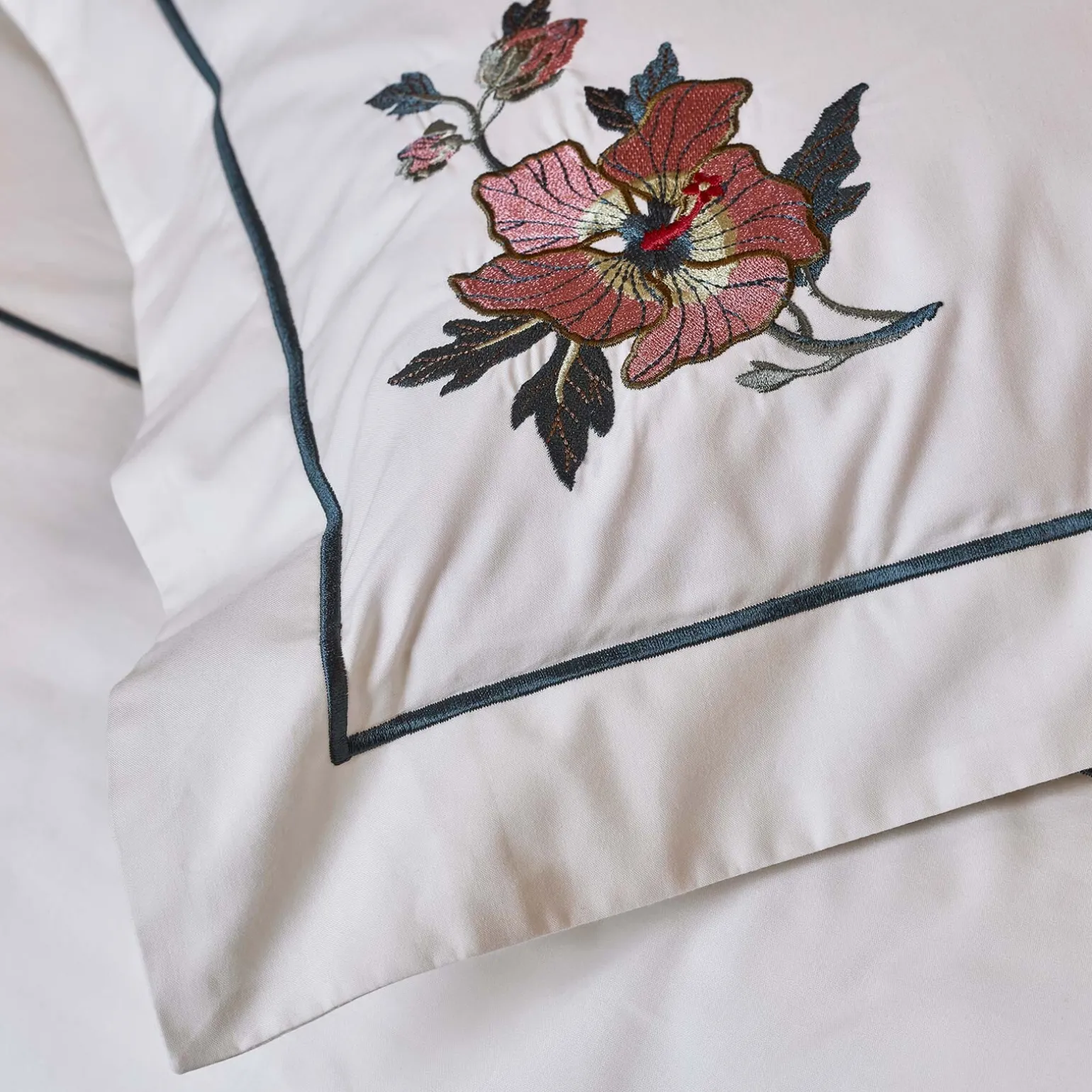 ARTEMIS Bedding Set