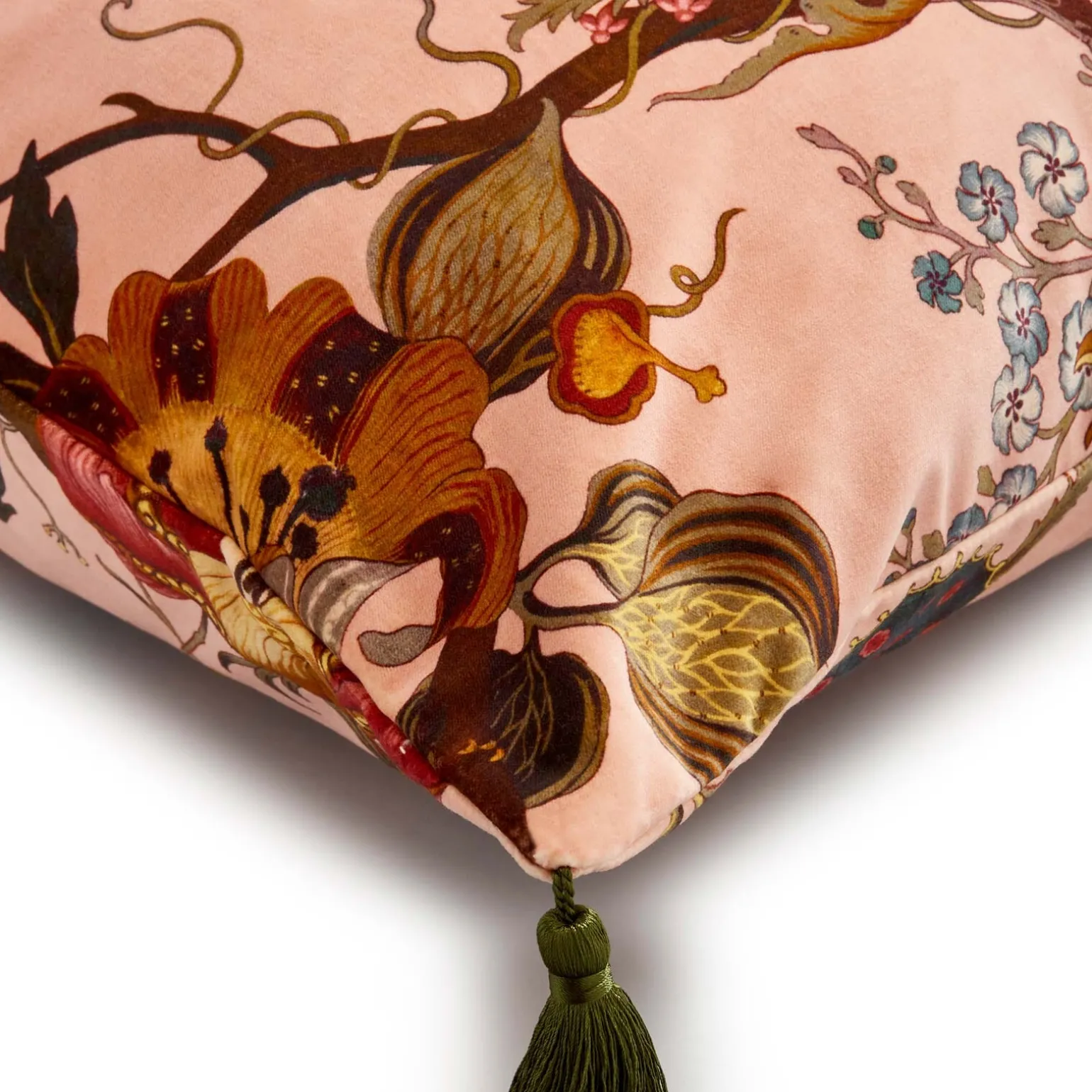 ARTEMIS Large Tassel Velvet Cushion - Blush