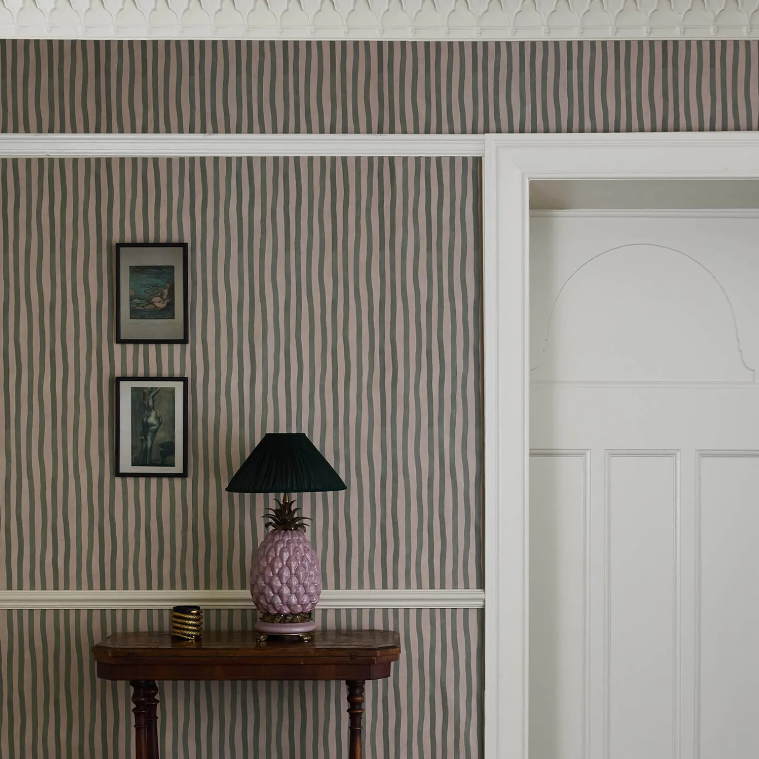 ARTIST'S STRIPE Wallpaper - Sap & Alabaster