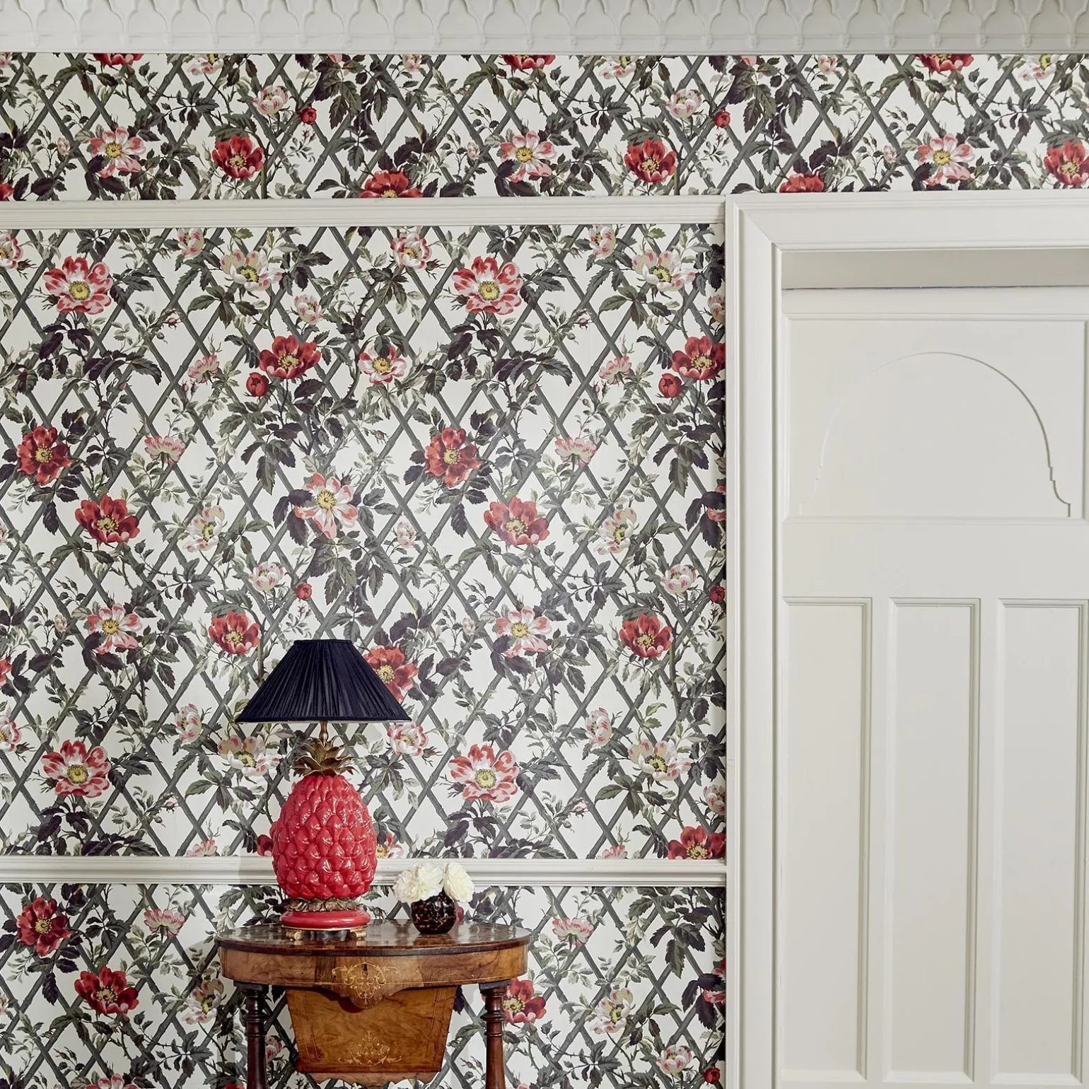 BRYHER ROSE Wallpaper - Cinnabar