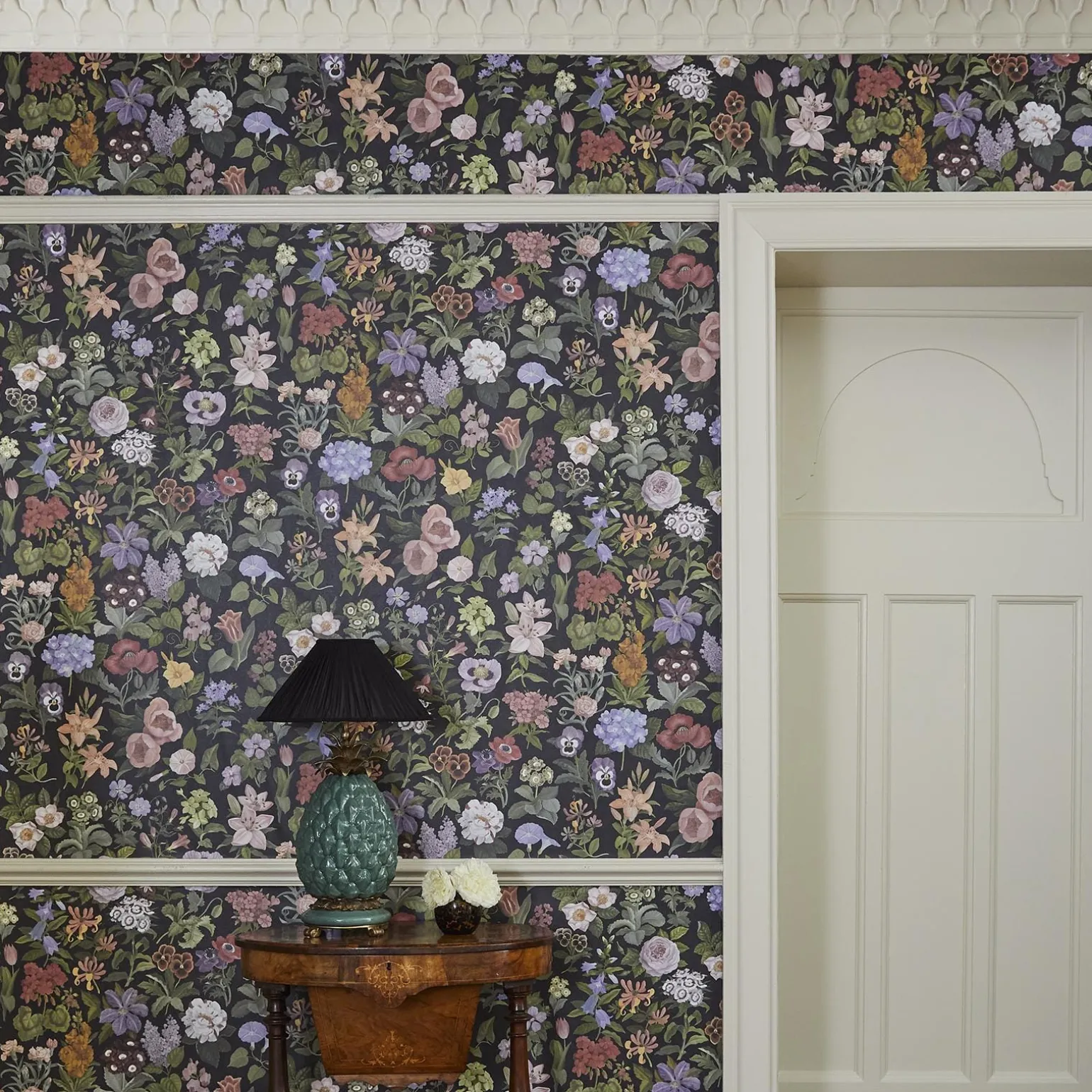 FLORALIA Wallpaper - Noir