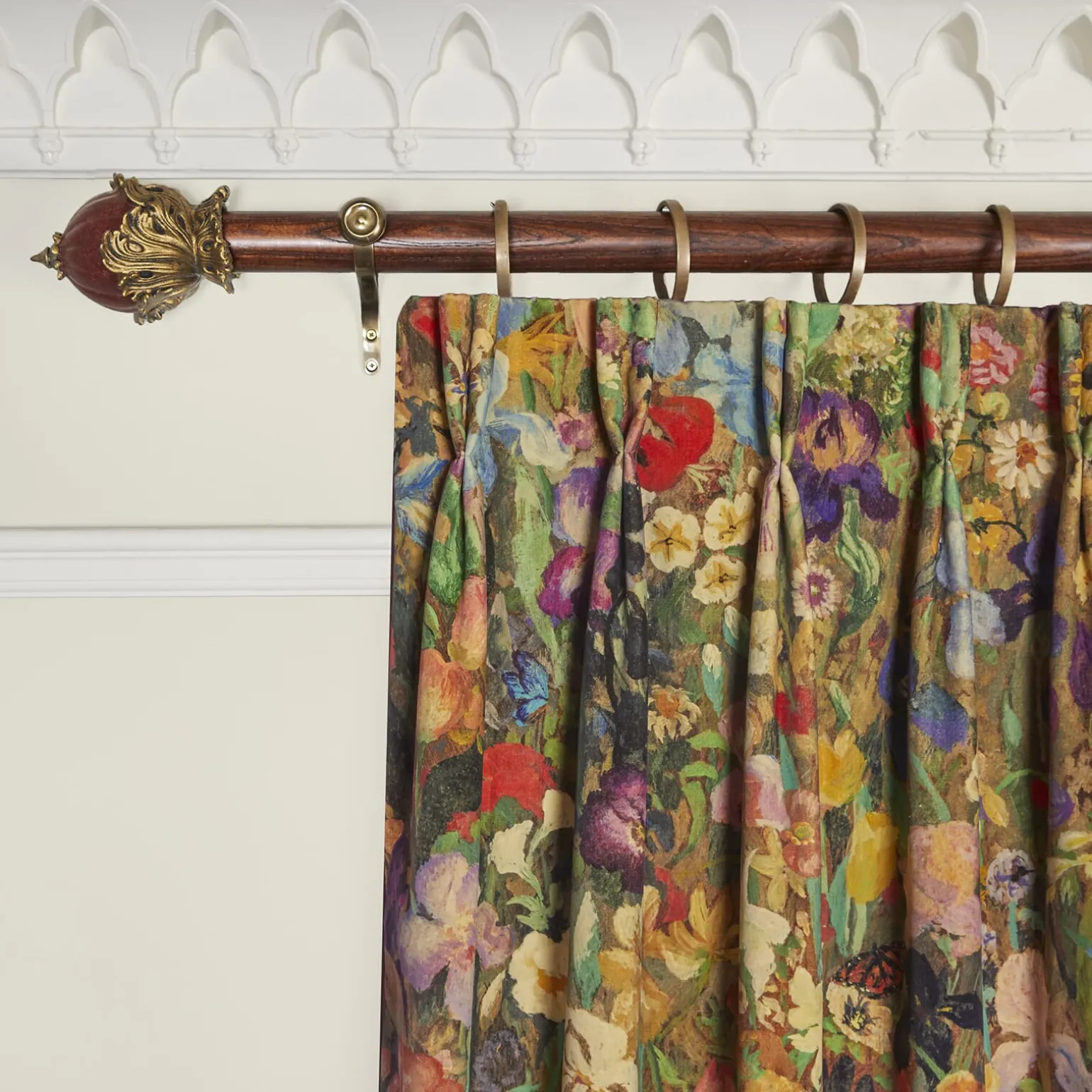 FLORIBUNDA MAGNA Velvet Curtain - Zenith