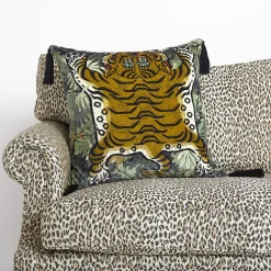 FORIS SABER Large Tassel Velvet Cushion - Noir