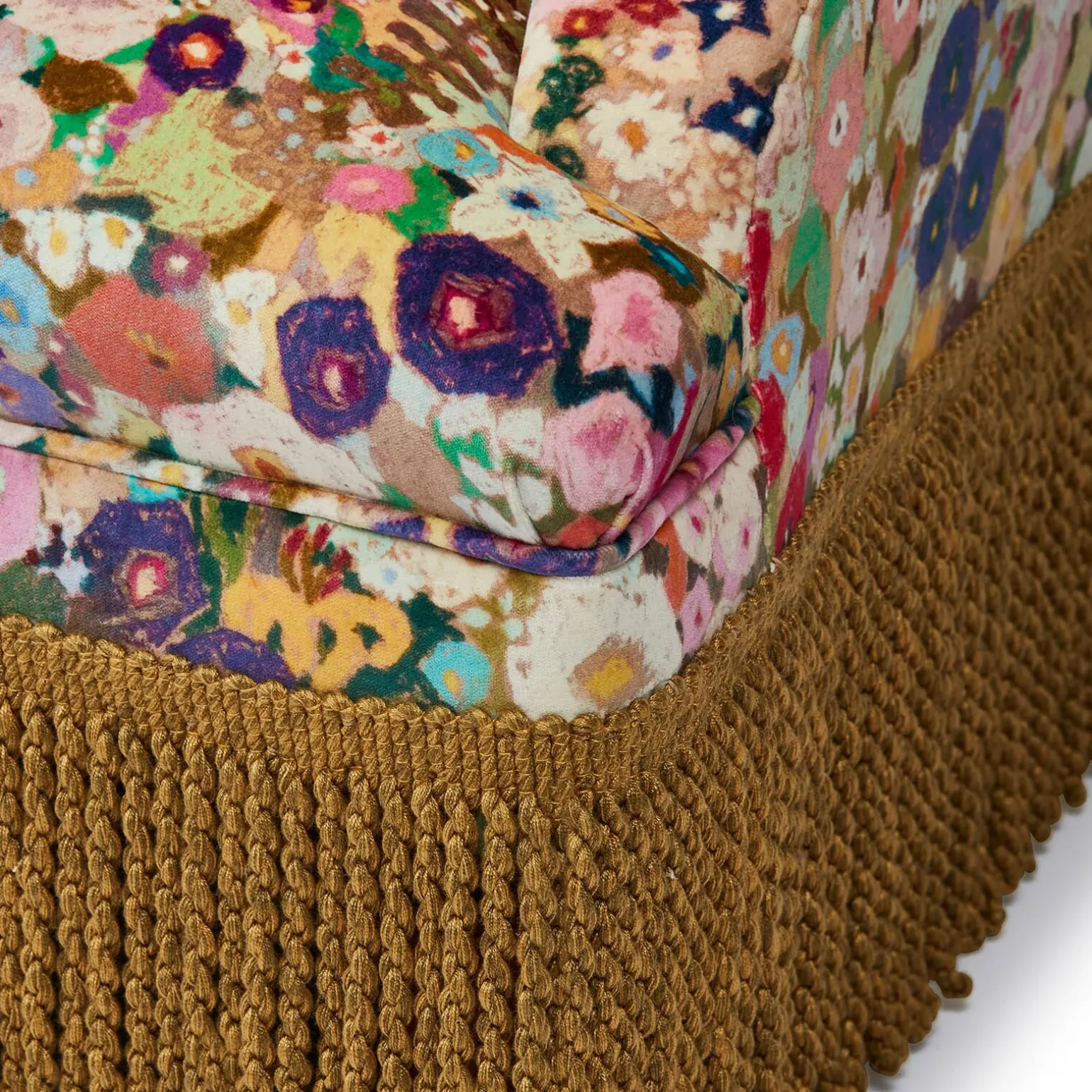 HOLLYHOCKS Velvet Loveseat - Spring