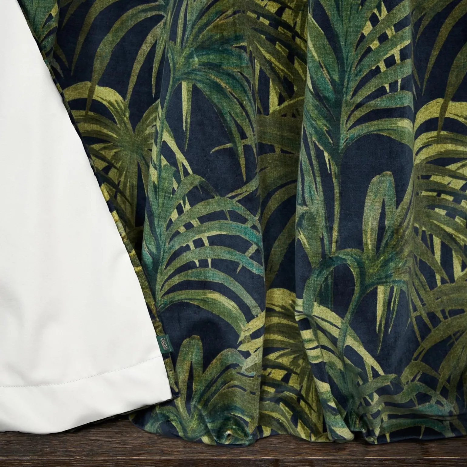 PALMERAL Velvet Curtain - Midnight & Green