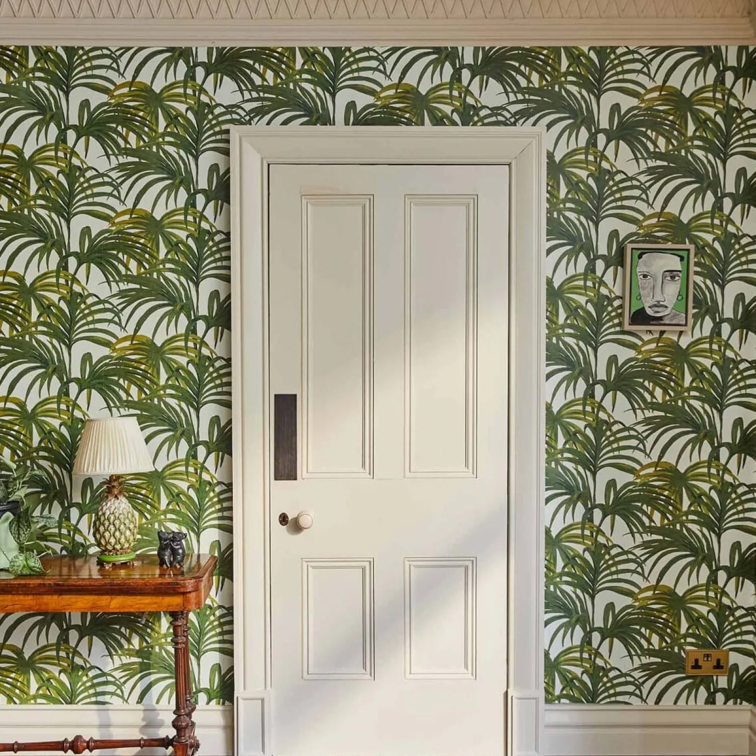 PALMERAL Wallpaper - Off White & Green