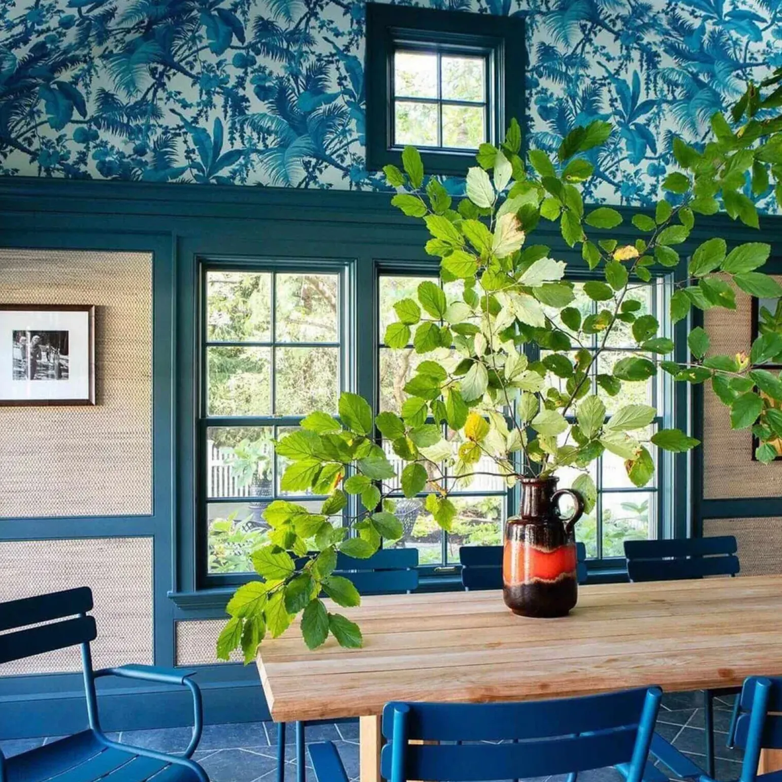 PAMPAS Wallpaper - Off White & Cerulean