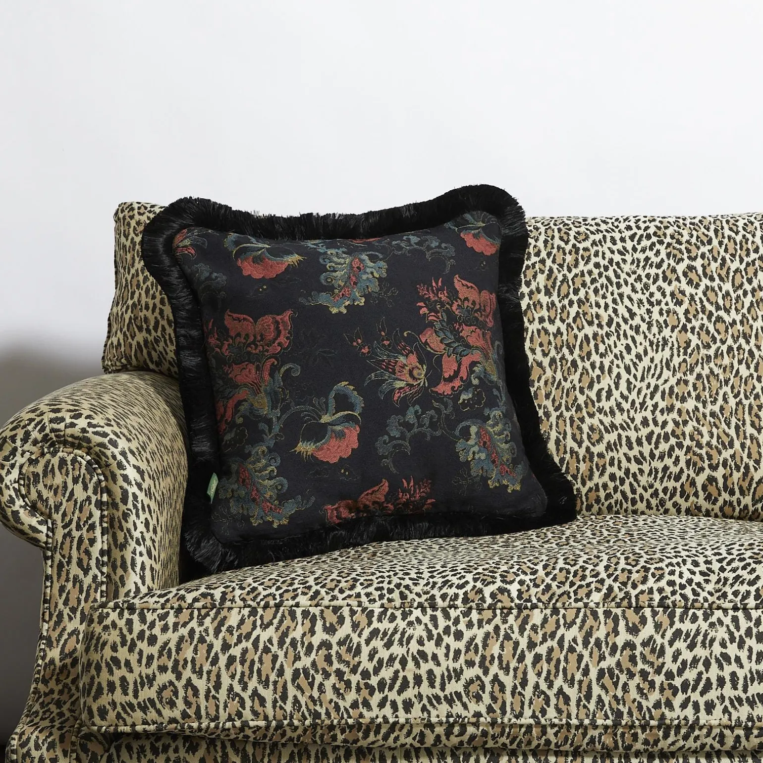 PERSEPHONE Medium Fringed Jacquard Cushion - Noir