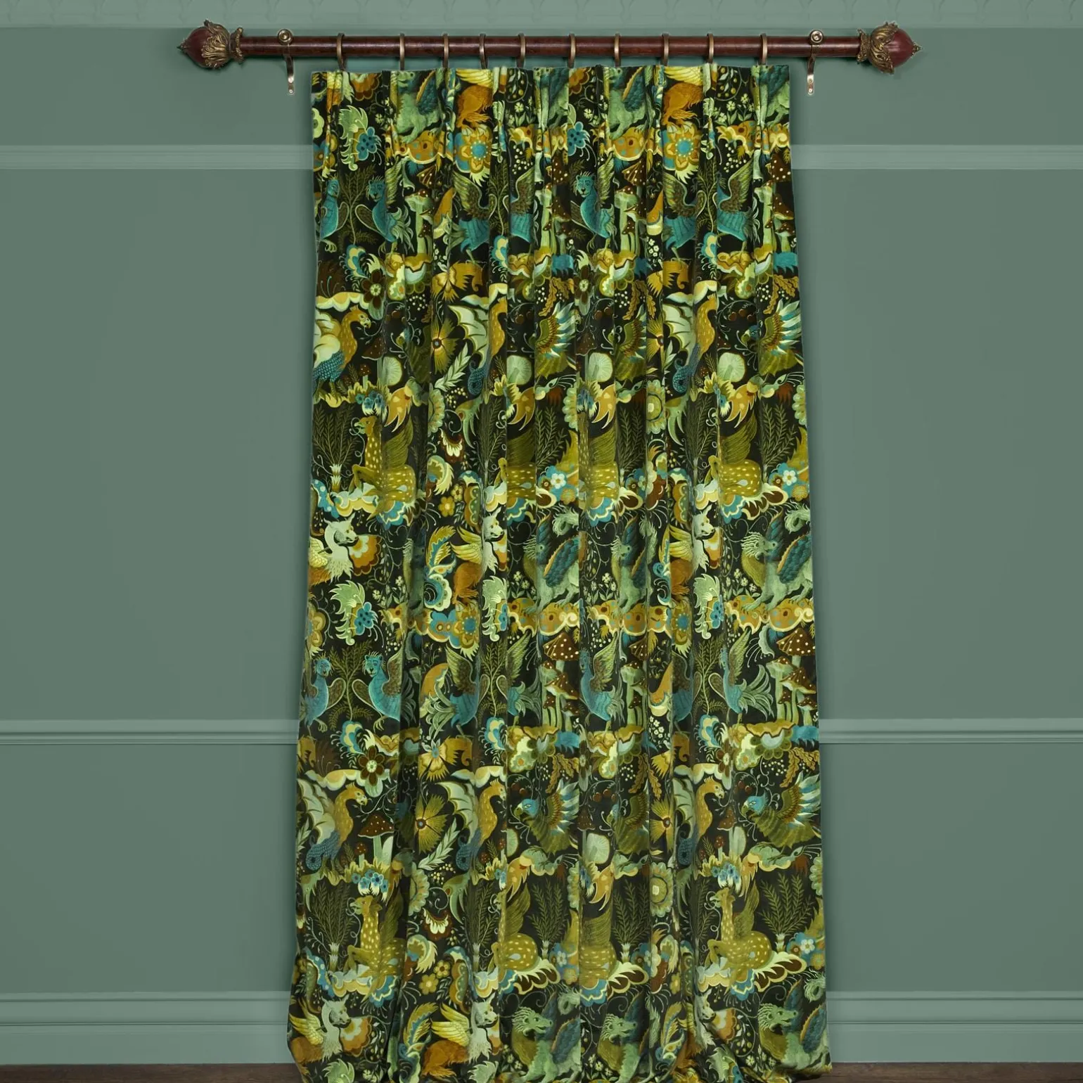 PHANTASIA Velvet Curtain - Emerald Green