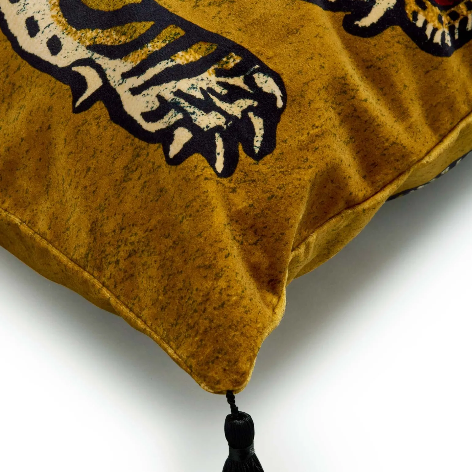 SABER Large Tassel Velvet Cushion - Gold