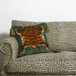 SABER Medium Tassel Velvet Cushion - Emerald