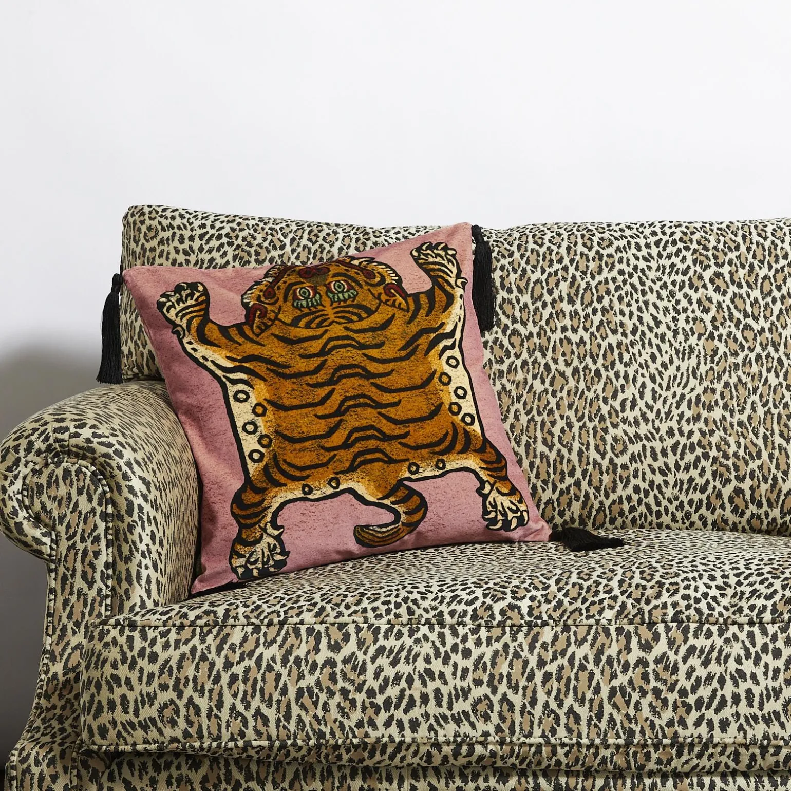 SABER Medium Tassel Velvet Cushion - Tourmaline