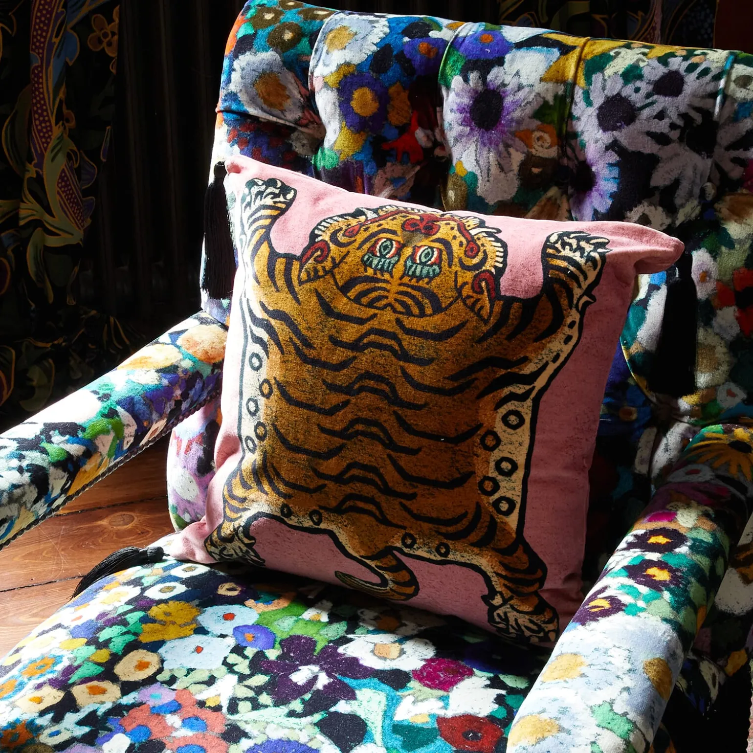 SABER Medium Tassel Velvet Cushion - Tourmaline