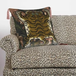 UMBRA SABER Large Tassel Velvet Cushion - Noir