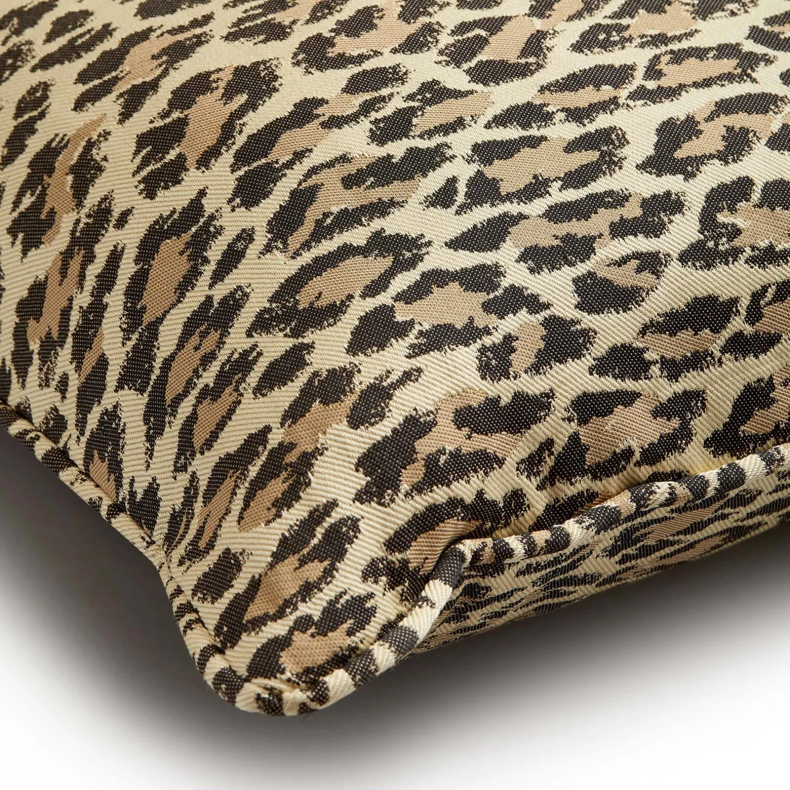 WILD CARD Medium Jacquard Cushion - Butterscotch